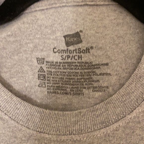 Hanes Grey T-shirt, size small, 75% Cotton 25% Polyester. - Picture 2 of 3